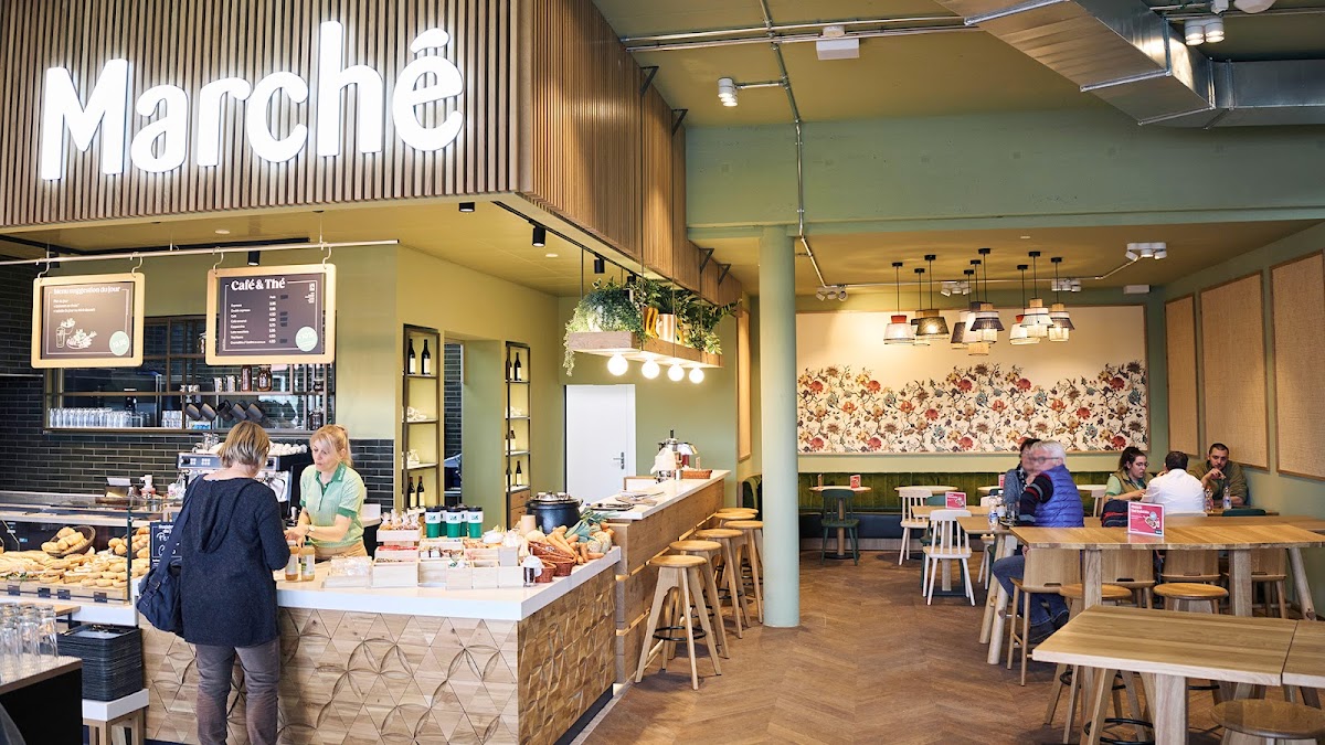 Marche Cafebar La Cote Lac